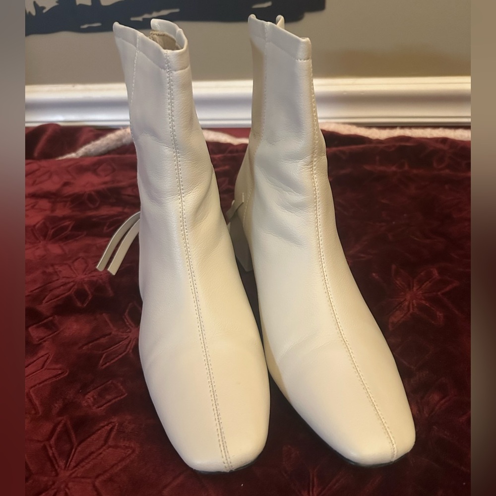 GO-GO BOOTS